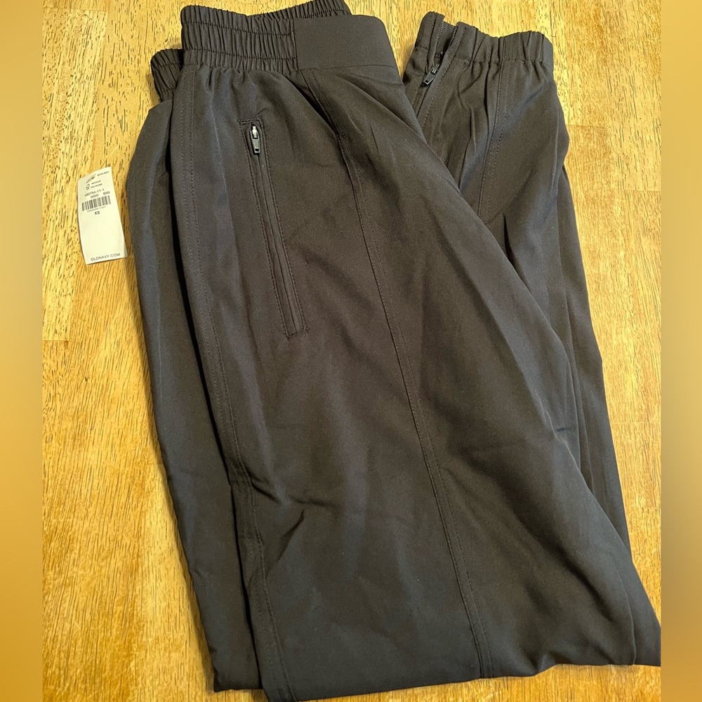 Old navy women’s XS black joggers